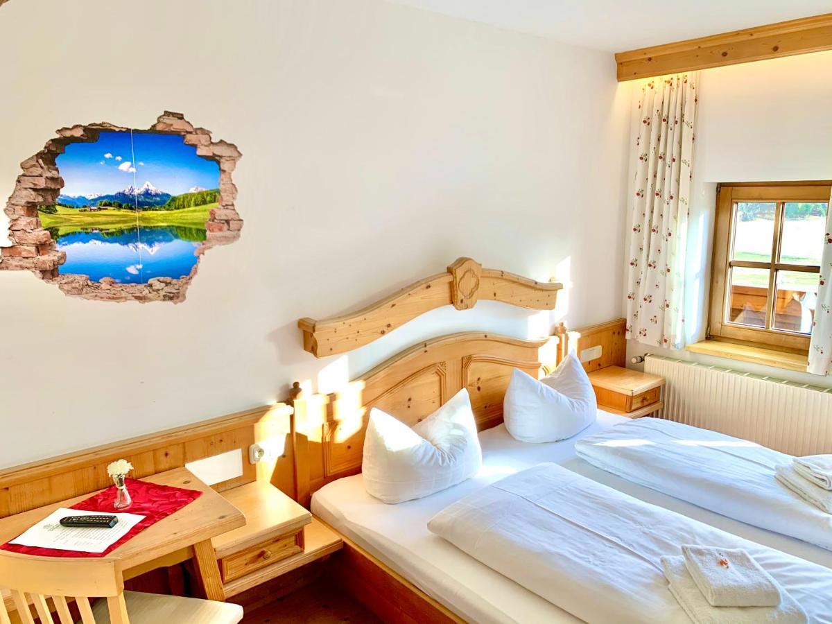 Gutshof Zum Schluxen Daire Pinswang Dış mekan fotoğraf