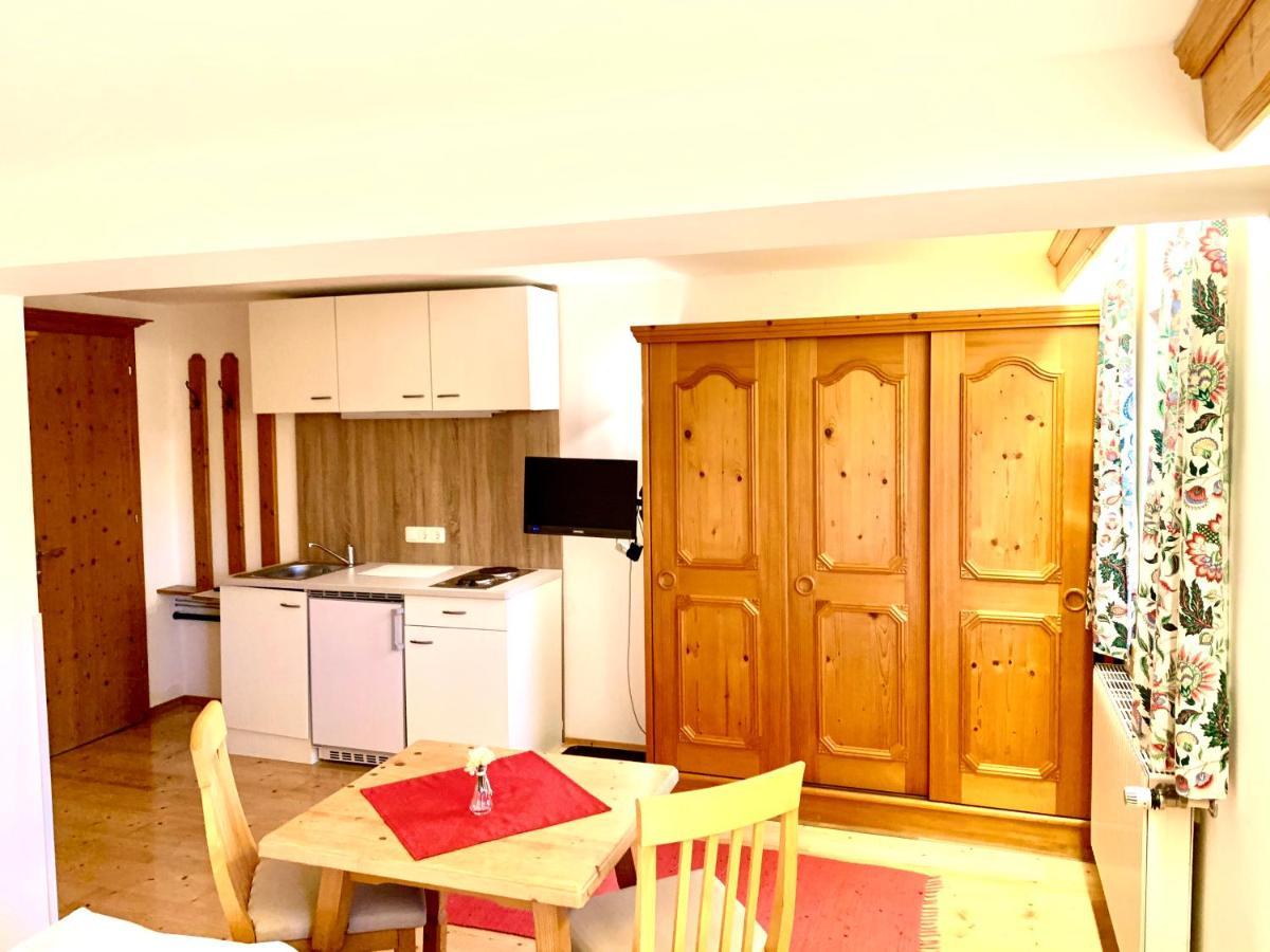 Gutshof Zum Schluxen Daire Pinswang Dış mekan fotoğraf